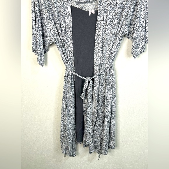 Modern Luxury Carole Hochman Robe Chemise Set S Gray Pink Bow Flaw Read - Picture 4 of 14